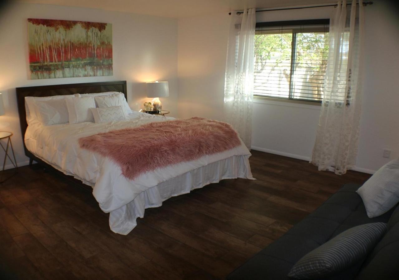 Tempe Escape With Heated Pool, Billiards & Firepit Fun Villa Bagian luar foto