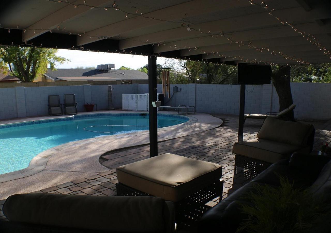 Tempe Escape With Heated Pool, Billiards & Firepit Fun Villa Bagian luar foto